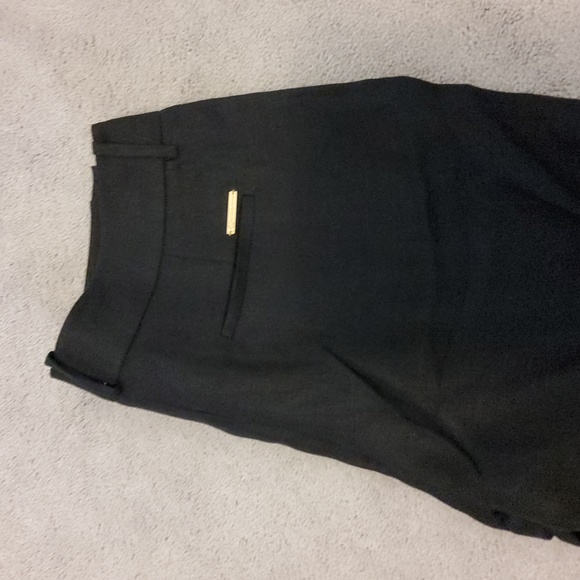 Ladies Michael Kors Dress Shorts - Picture 4 of 4